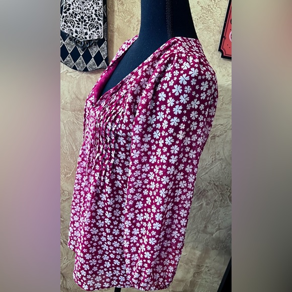 Tommy Hilfiger top - Picture 3 of 6